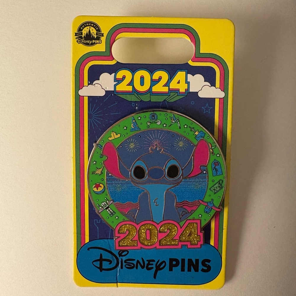 Disney 2024 Stitch Pin with Blue and Green - Picture 1 of 1